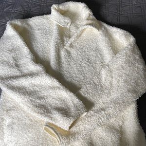 Skin’s cozy collection quarter button